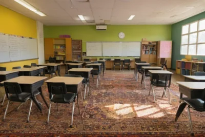 Salle de classe lumineuse